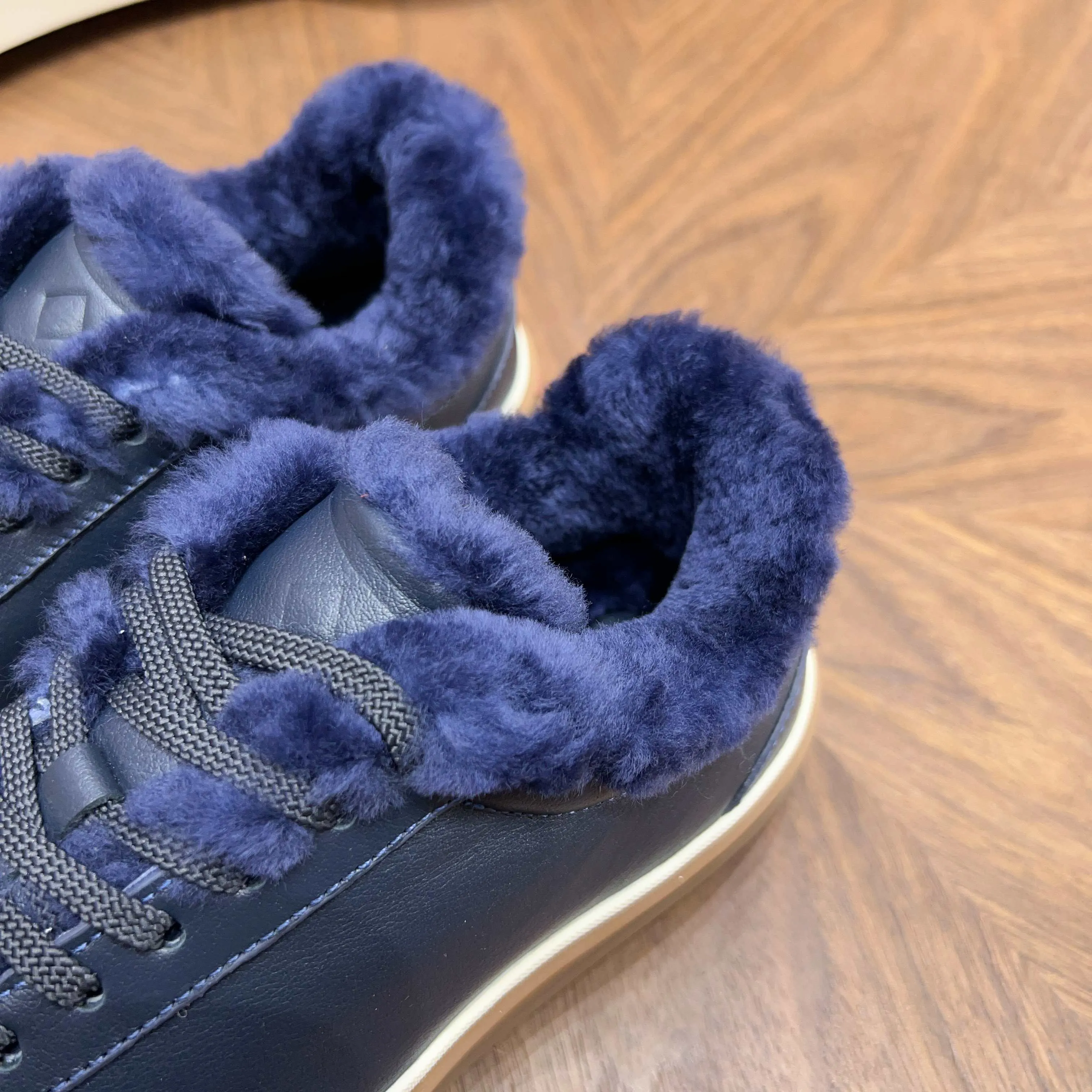 💰740 Loro Piana - Classic casual wool shoes, men's lace-up casual shoes and sneakers, high-quality lightweight and comfortable fabrics, suitable for outdoor leisure, the color is young and energetic, and it looks great with sportswear or casual suits! Code number: 39-44 (45, 46, can be customized)
